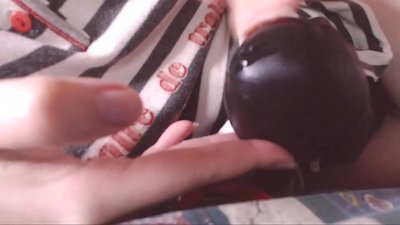 Weź tego wielkiego czarnego kutasa do ust, mała niewolnico