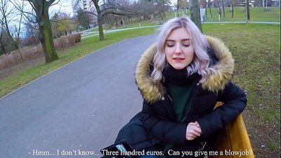 Połyka gorące cum nieznajomego za pieniądze - blowjob w parku przez Evę Elfie